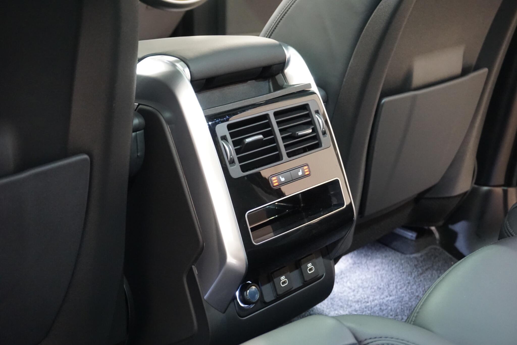 Land Rover Range Rover Sport 2.0 P400e 13.1kWh HSE Dynamic Black SUV 5dr Petrol Plug-in Hybrid Auto 4WD Euro 6 (s/s) (404 ps)